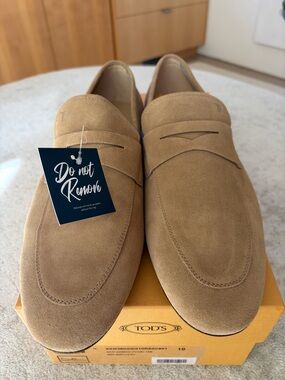Tod's Men's NWT Suede Penny Loafers in Light Brown